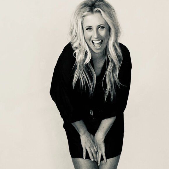 Meet your Posher, Shawna - Picture 6 of 7